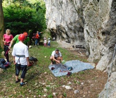 Plezalna stena pod skalo v hrastniku 1